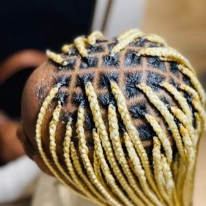 I'm available for knotless today